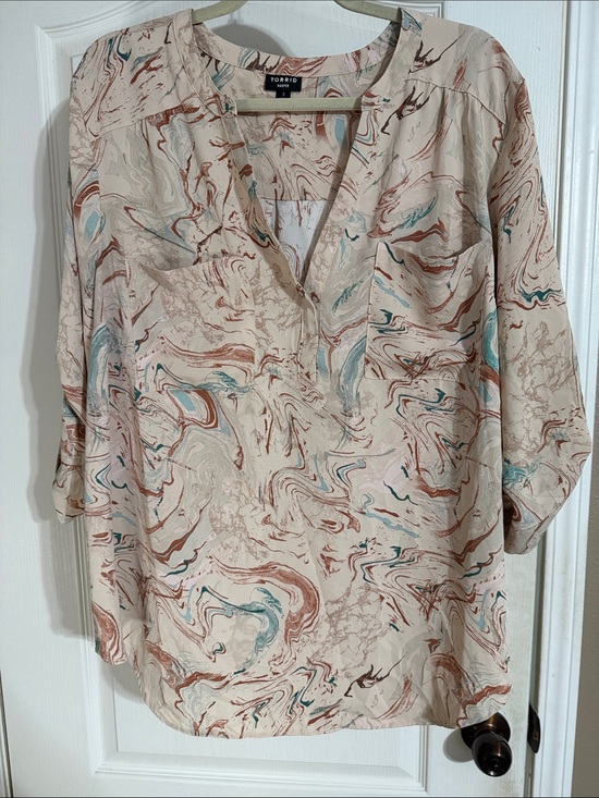 torrid Tops - torrid Harper Cream Marble-Print V-Neck Tunic with Teal & Rust Swirls